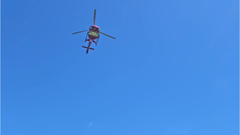 Helicóptero é usado nas buscas por jovem que desapareceu no Pico Paraná — Foto: Corpo de Bombeiros