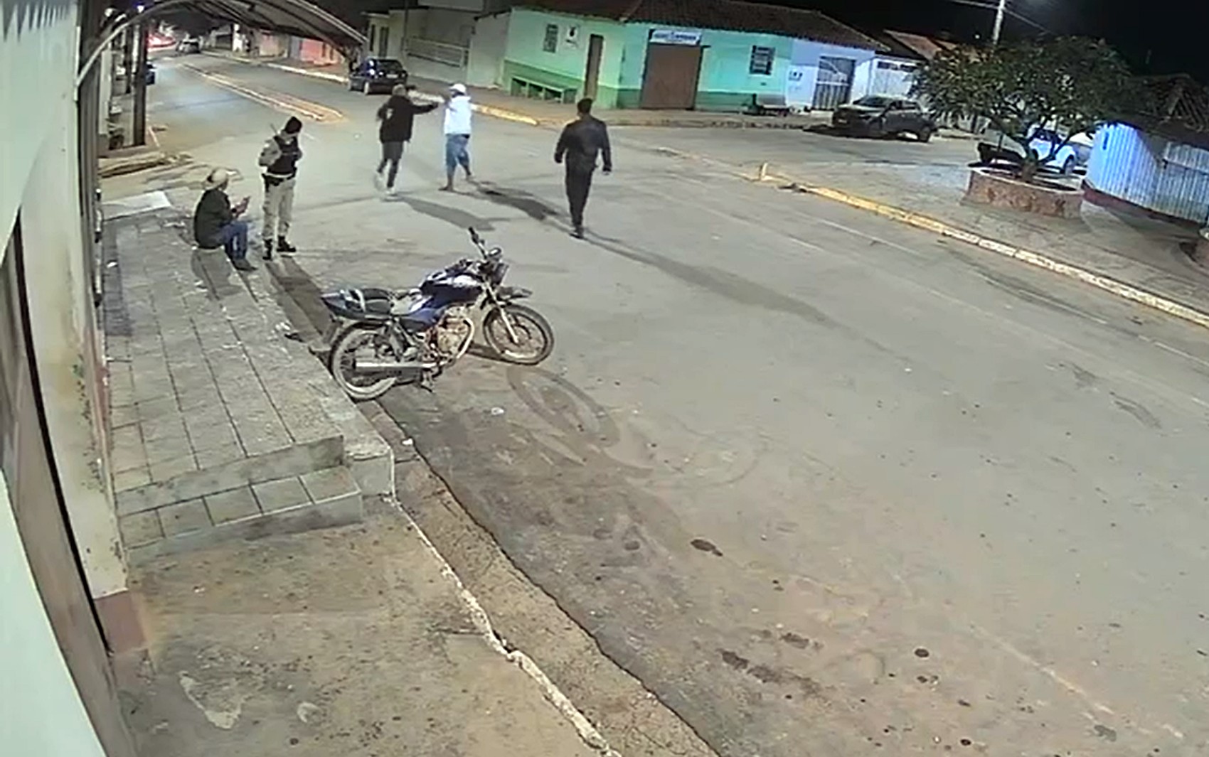 Polícia Militar apura conduta de policial que não interveio em agressão em Carmo do Rio Claro, MG