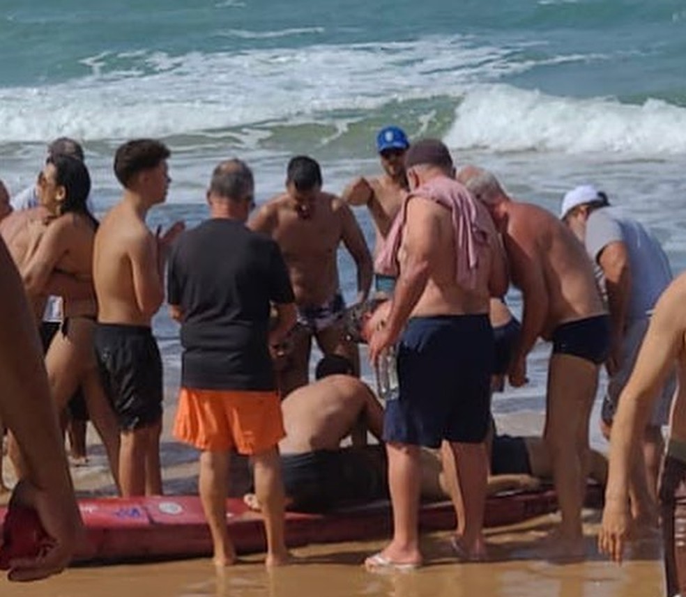 Turista de Minas Gerais morre após se afogar em praia do baixo sul da Bahia — Foto: Redes sociais