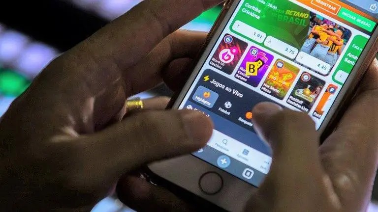 Quase 700 mil pessoas usaram ferramenta do governo de autoexclusão em apps e sites de apostas online, diz ministro