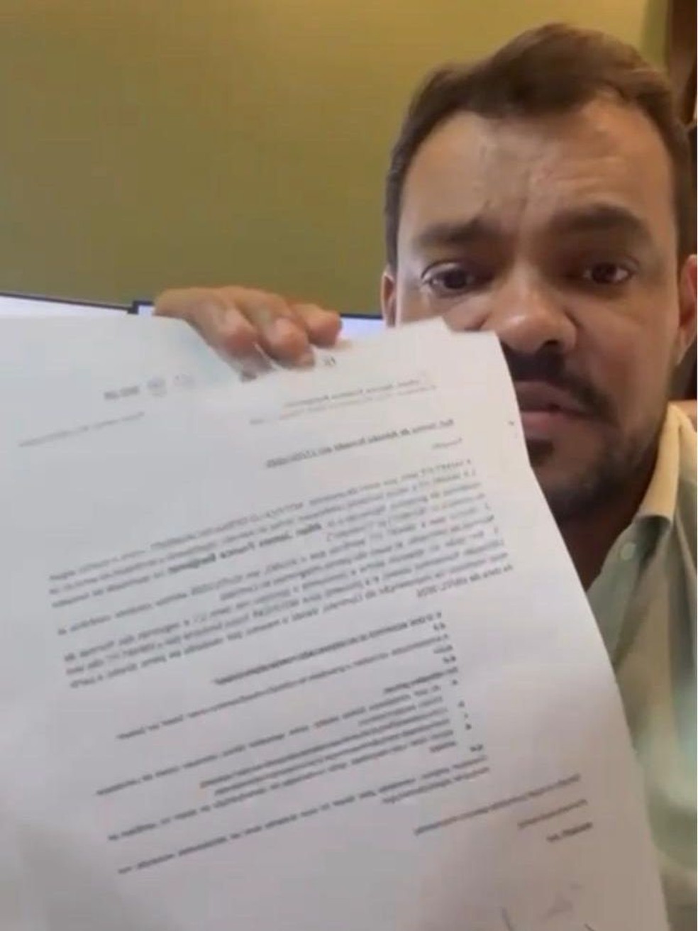 Aluno expulso da Smart Fit após divulgar vídeo do personal comendo no banheiro — Foto: Reprodução