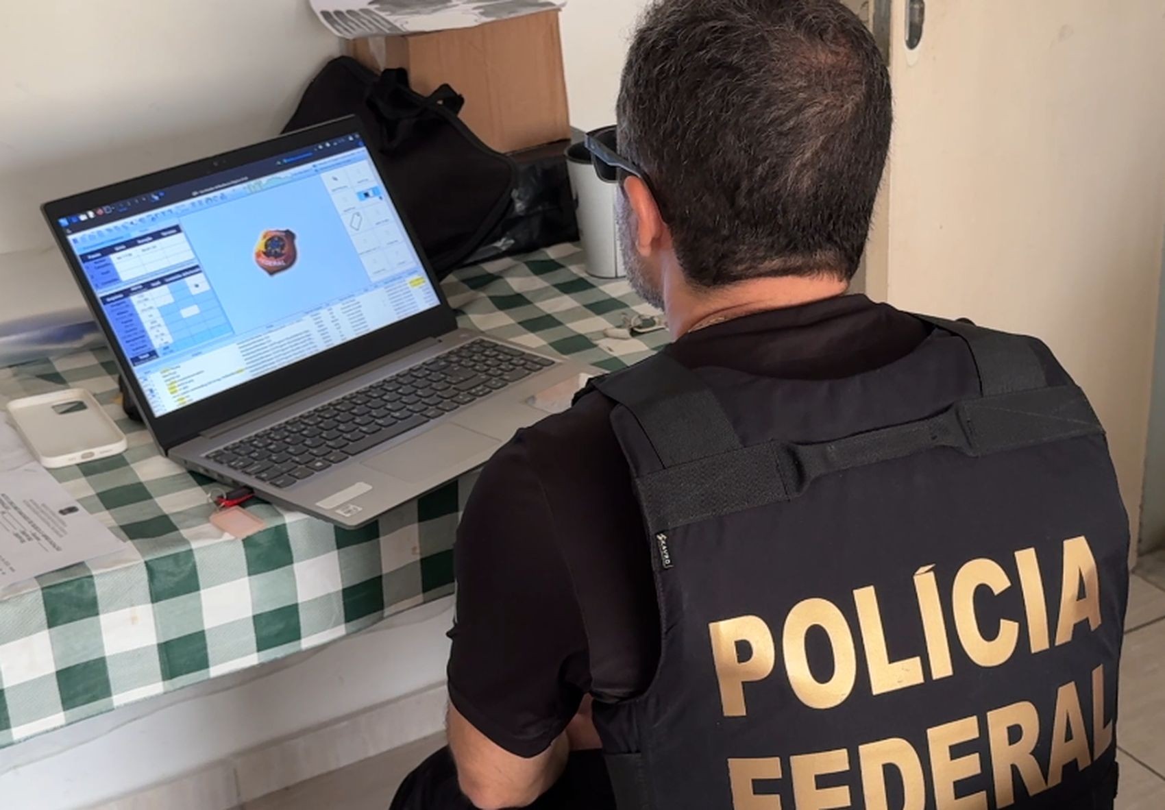 Polícia Federal realiza operação contra  crimes relacionados a abuso sexual infantojuvenil em Sergipe