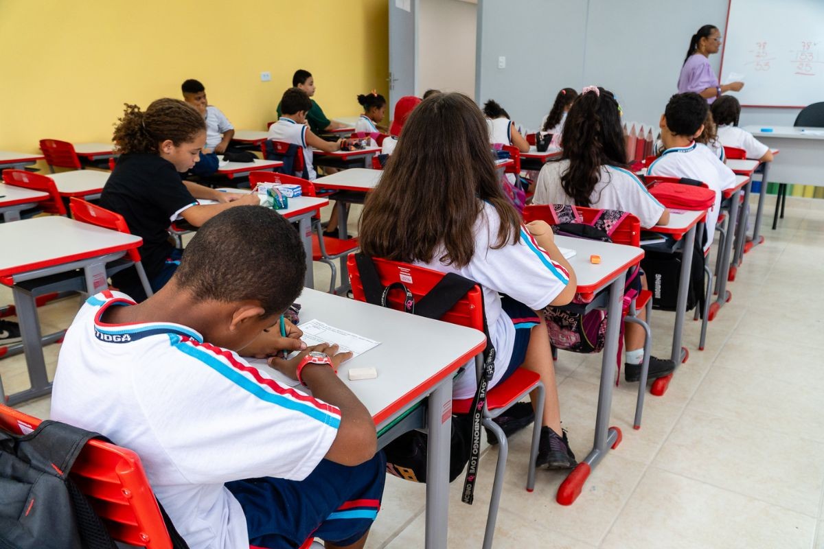 Prefeitura do litoral de SP suspende aulas devido à previsão de fortes ventos 