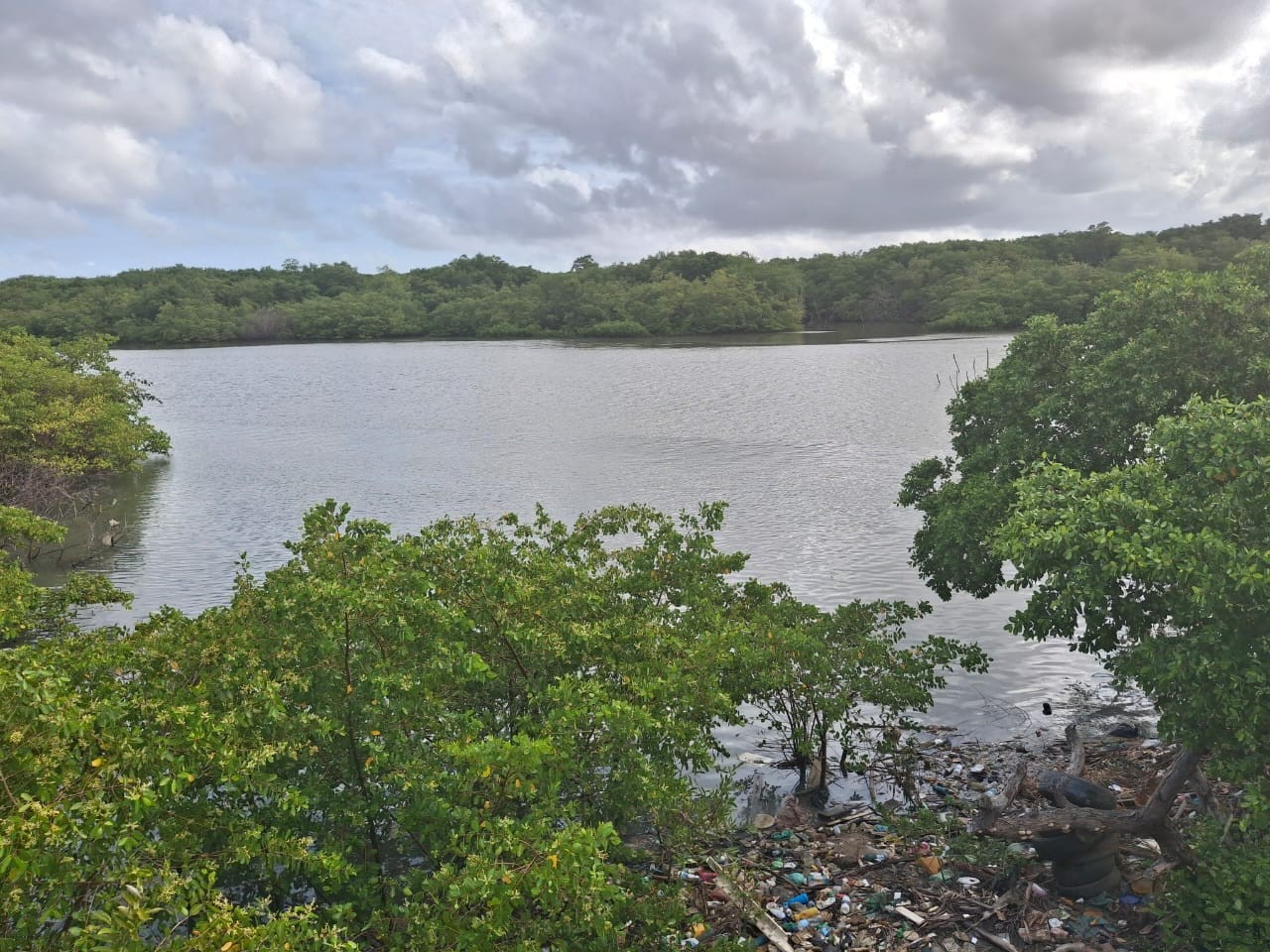 Jovem de 18 anos desaparece após se afogar no rio Anil em São Luís 