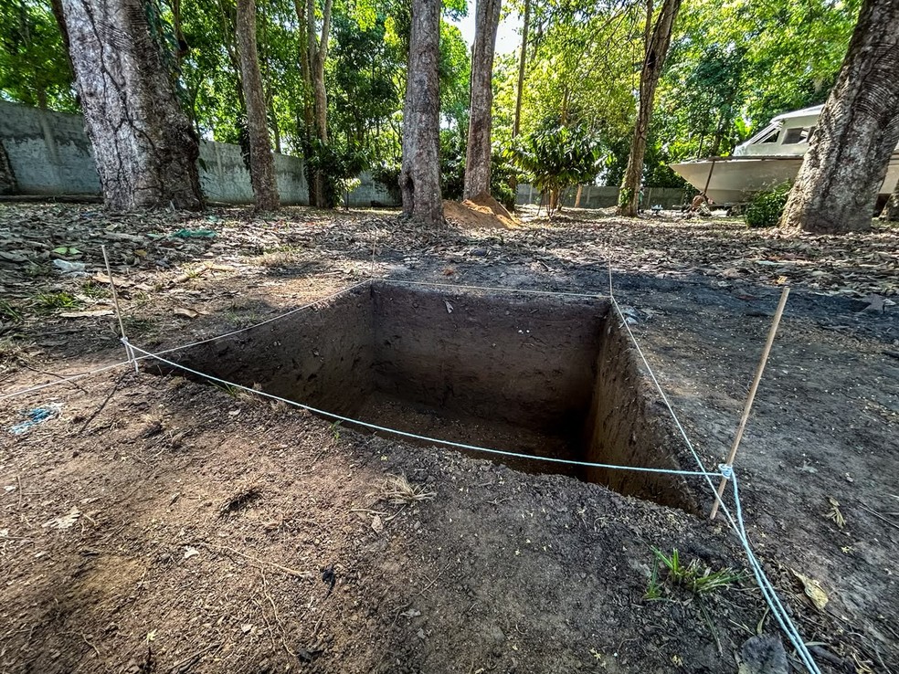 Local onde achados arqueológicos foram encontrados durante escavação em Itacoatiara. — Foto: Liam Cavalcante/Rede Amazônica