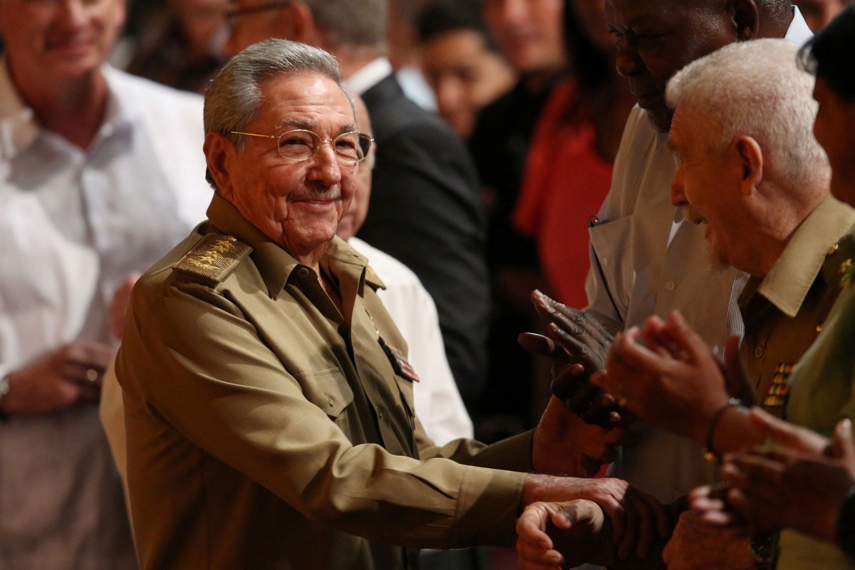 Raúl Castro comandará comissão para reformar Constituição de Cuba ...