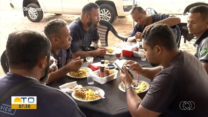 Combinação de cuscuz com chambari no café da manhã conquista paladares