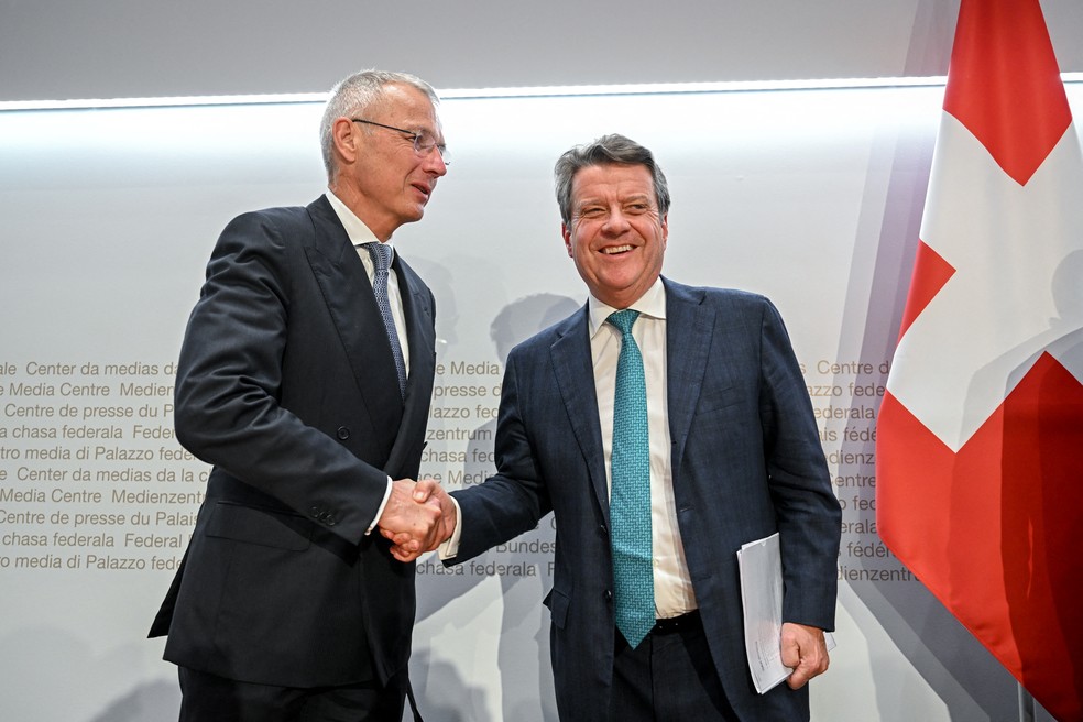 Grupo UBS maior banco da Su a anuncia aquisi o do Credit