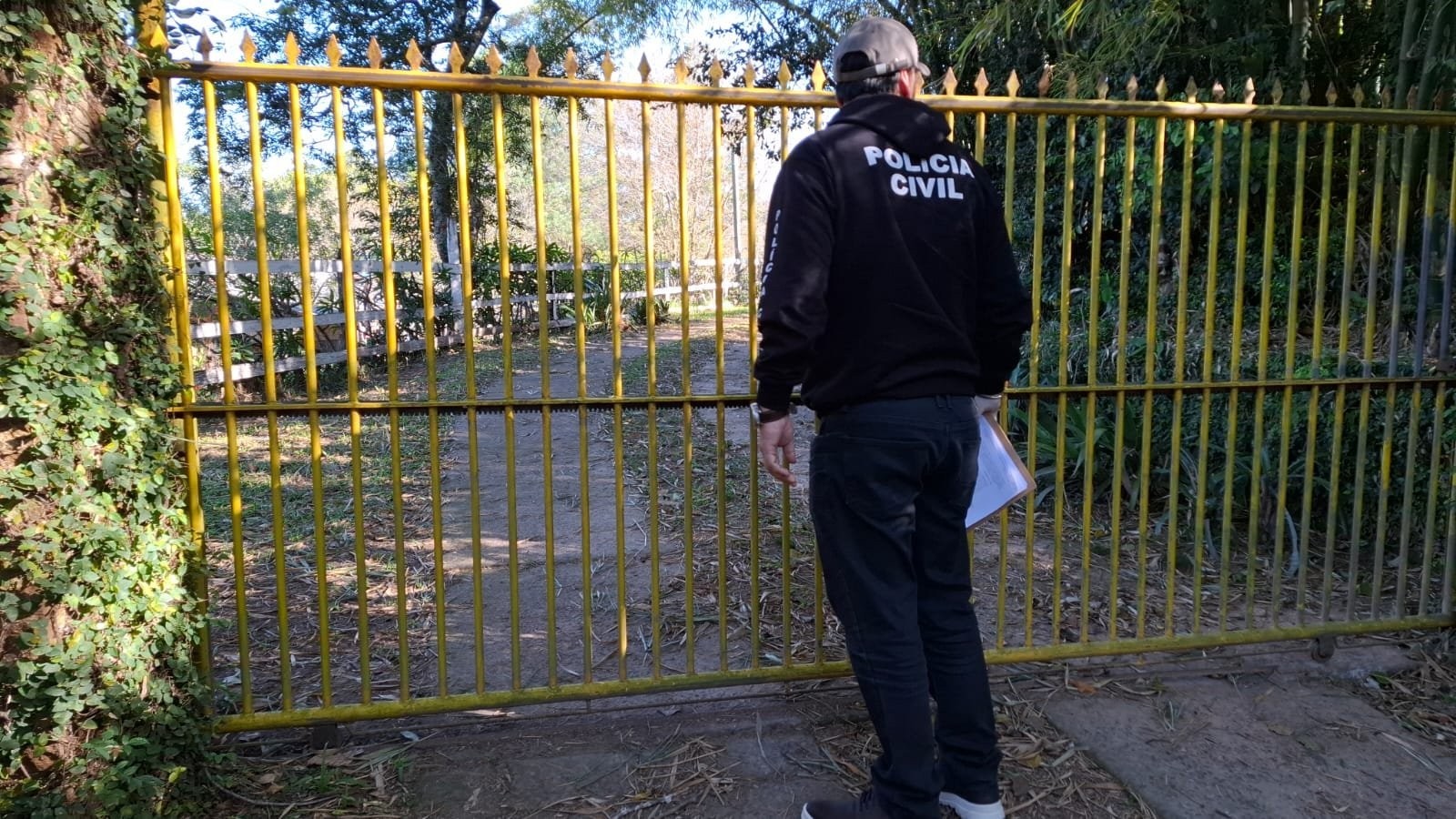 Professor de escola municipal suspeito de crimes sexuais contra alunos é indiciado por estupro de vulnerável no RS