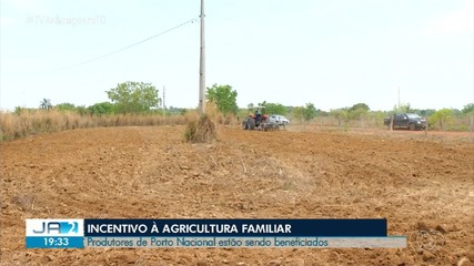 Produtores de Porto Nacional recebem incentivo à agricultura familiar