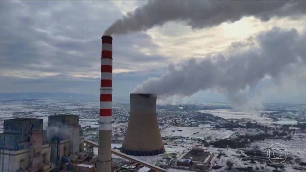 Mudanças climáticas: um dos maiores desafios é de onde vai sair o dinheiro para ajudar a proteger florestas e reduzir a poluição — Foto: Jornal Nacional/ Reprodução