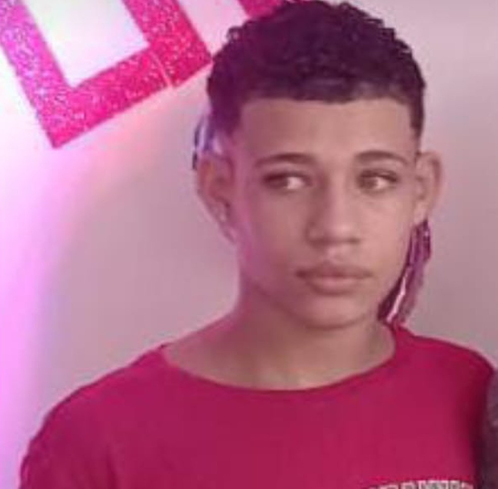 Adolescente de 13 anos é morto a tiros após marcar encontro romântico pelas redes sociais e sair para encontrar mulher na Bahia — Foto: Arquivo Pessoal