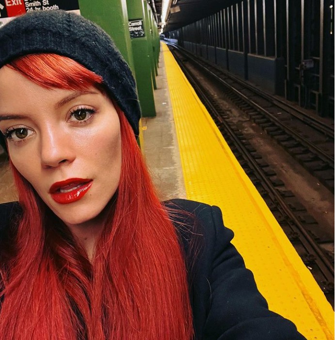 Lily Allen diz que filhas arruinaram sua carreira e estrelato pop