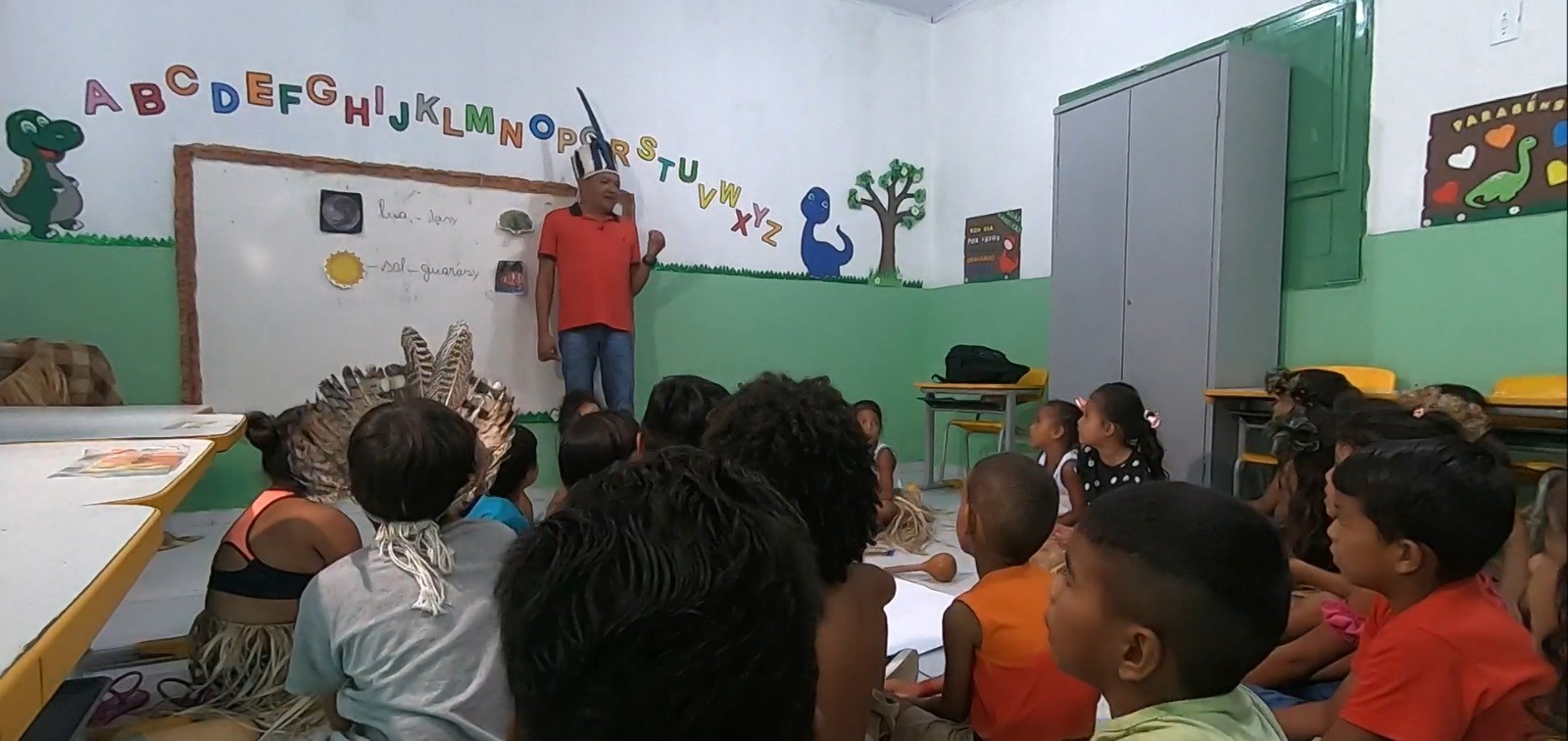 Escolas da Paraíba resgatam o tupi com ensino da língua a partir da alfabetização 