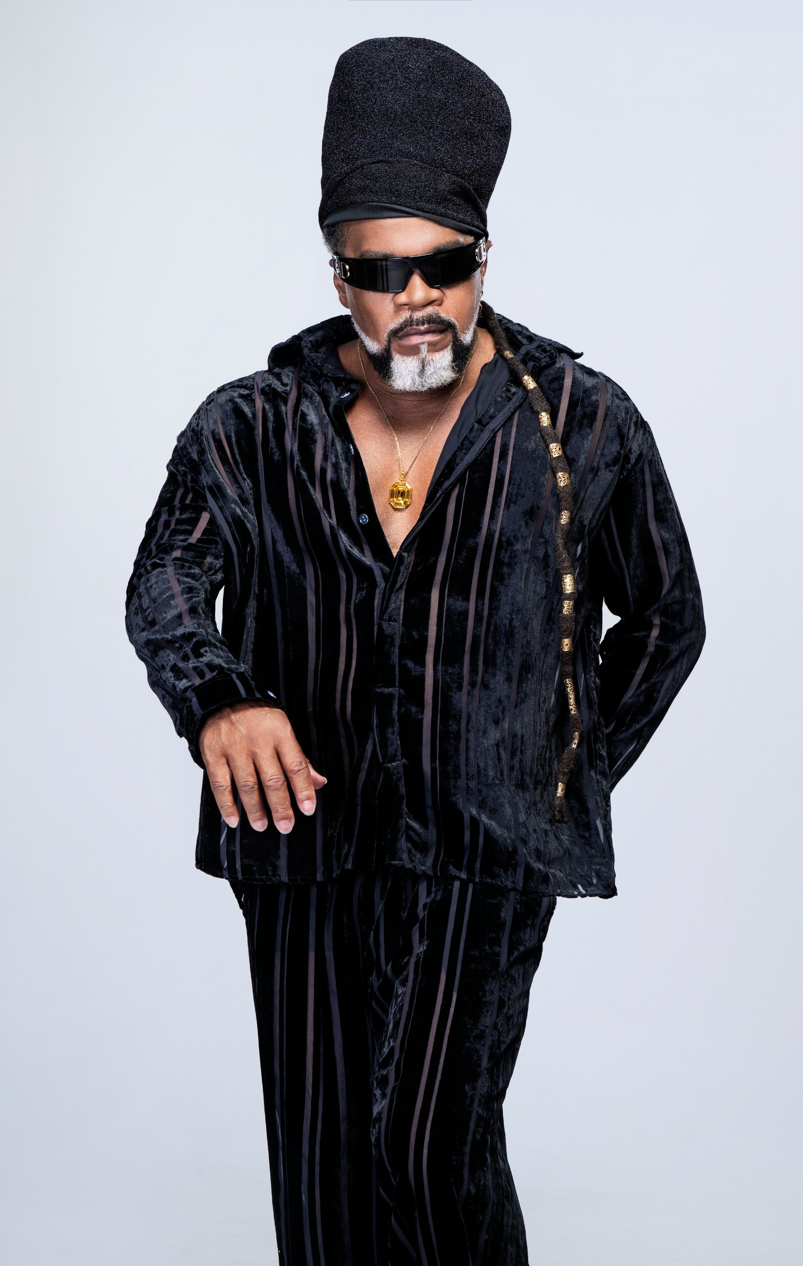 Carlinhos Brown recebe vocalista do Magic! e Simone no Carnaval de Salvador