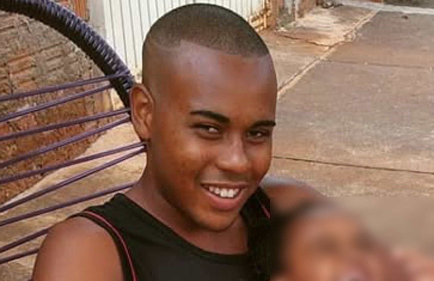 'Ele nunca gostou de covardia', diz pai de jovem que morreu ao defender mulher que apanhava do marido