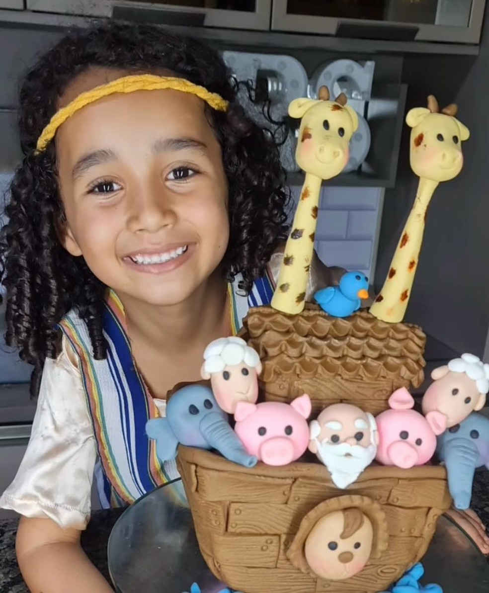 Após perder a mãe, jovem de 15 anos aprende confeitaria sozinho na internet  e faz bolos que impressionam, Mato Grosso do Sul