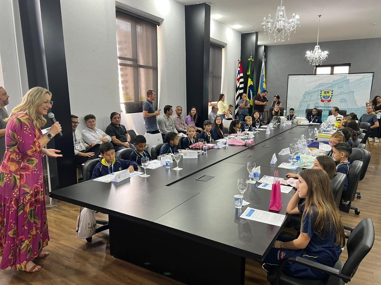 Prefeitura empossa Governo Mirim e promove vivências administrativas com alunos