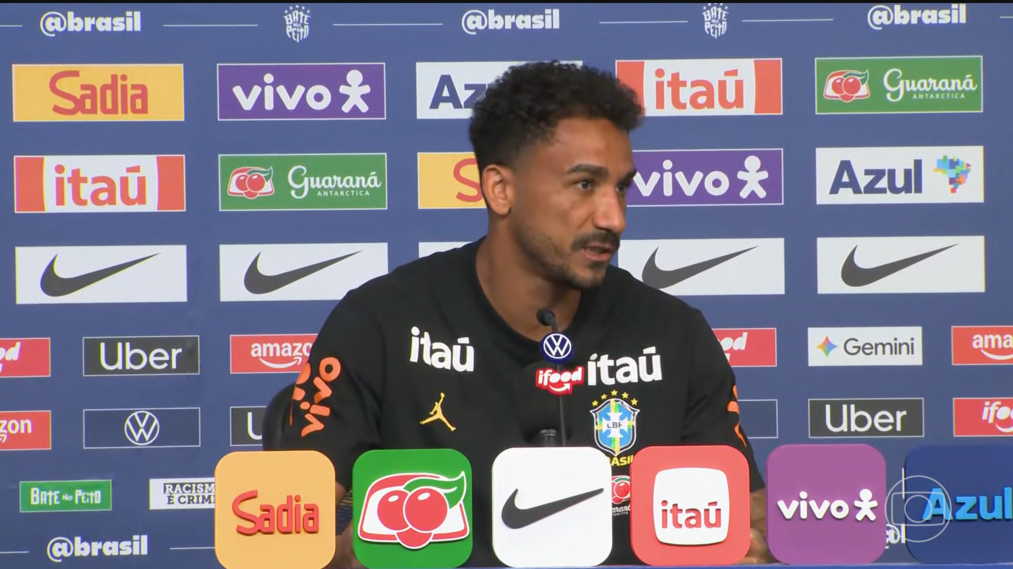 'Primeiro tempo completamente aquém das nossas capacidades', afirma Danilo sobre jogo contra Marrocos