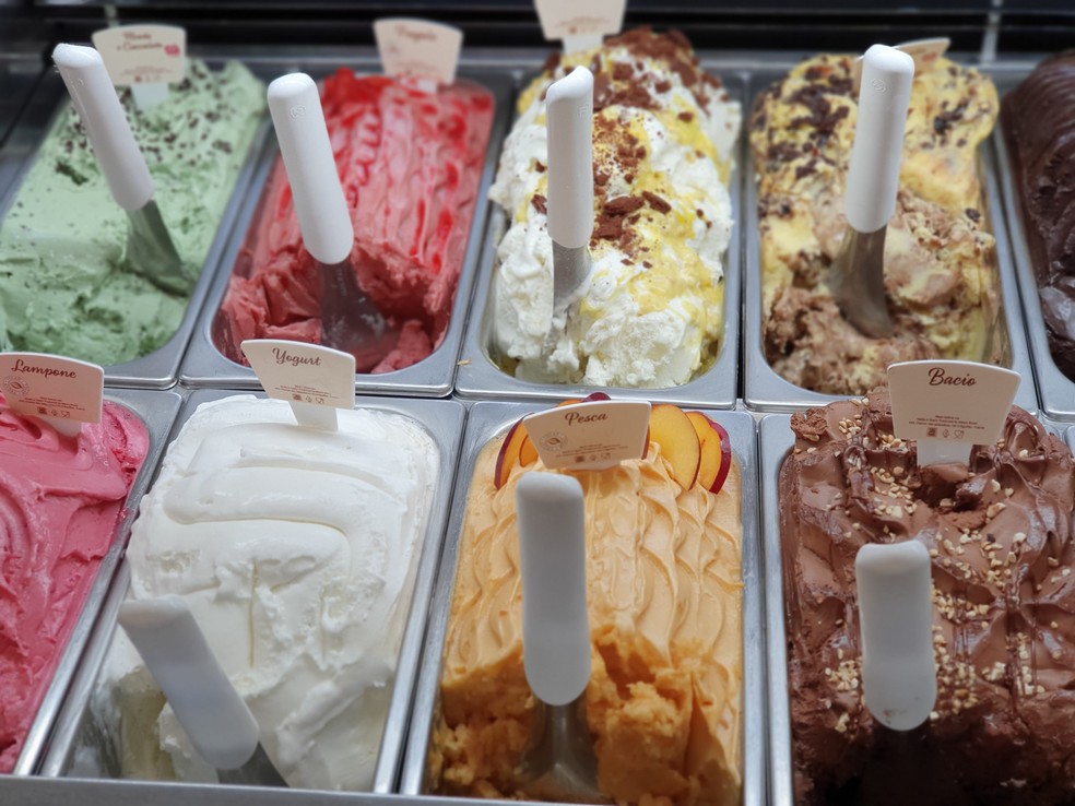 Entenda a diferença entre sorvete, gelato e sorbet. — Foto: Lama Roscu/ Unsplash