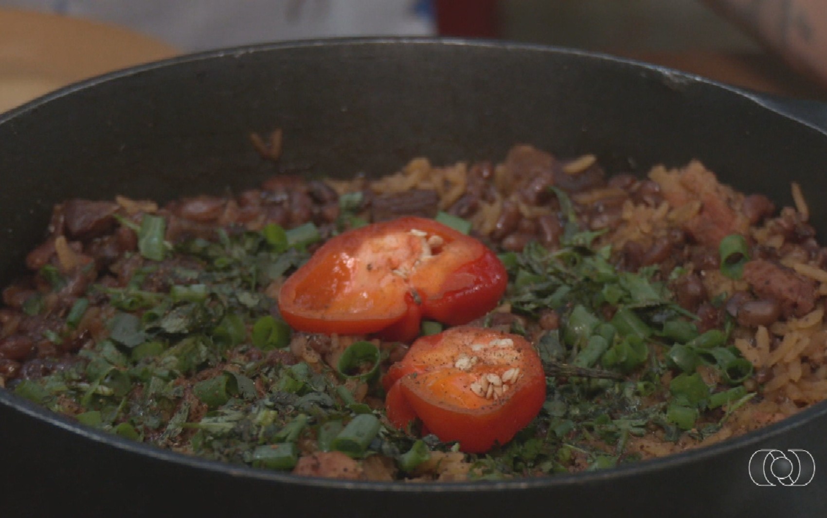 Arroz com feijão trepa-pau: Jornal do Campo ensina receita típica do norte de Goiás