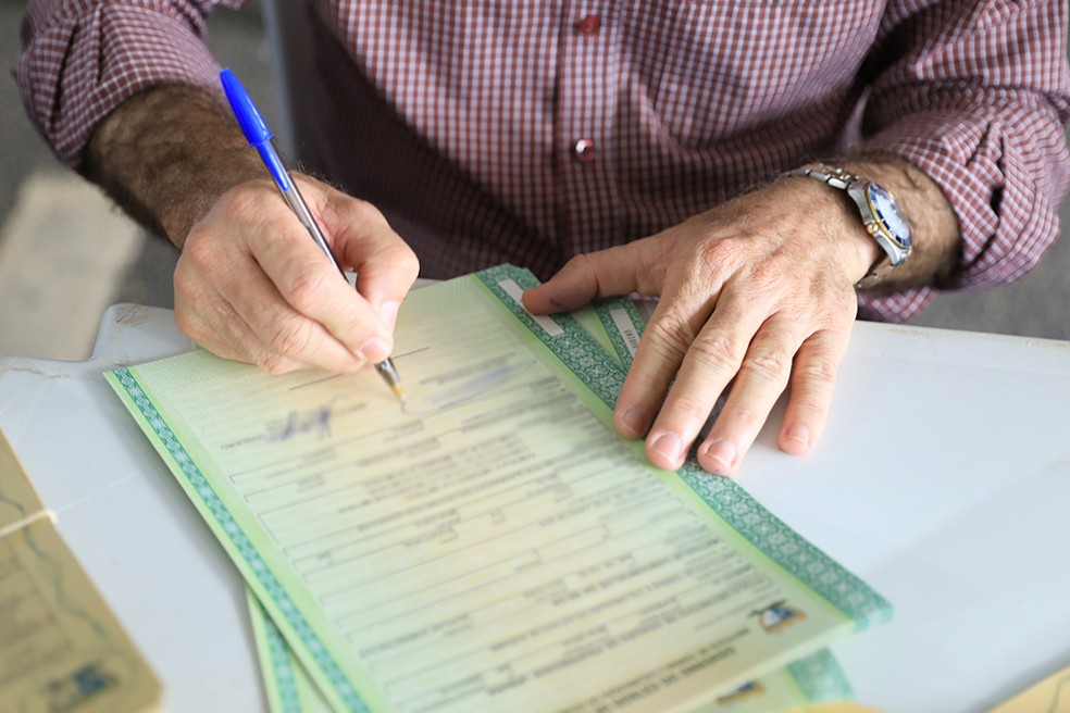 Adjudicação Compulsória: como registrar o imóvel em seu nome quando o vendedor não assina a escritura