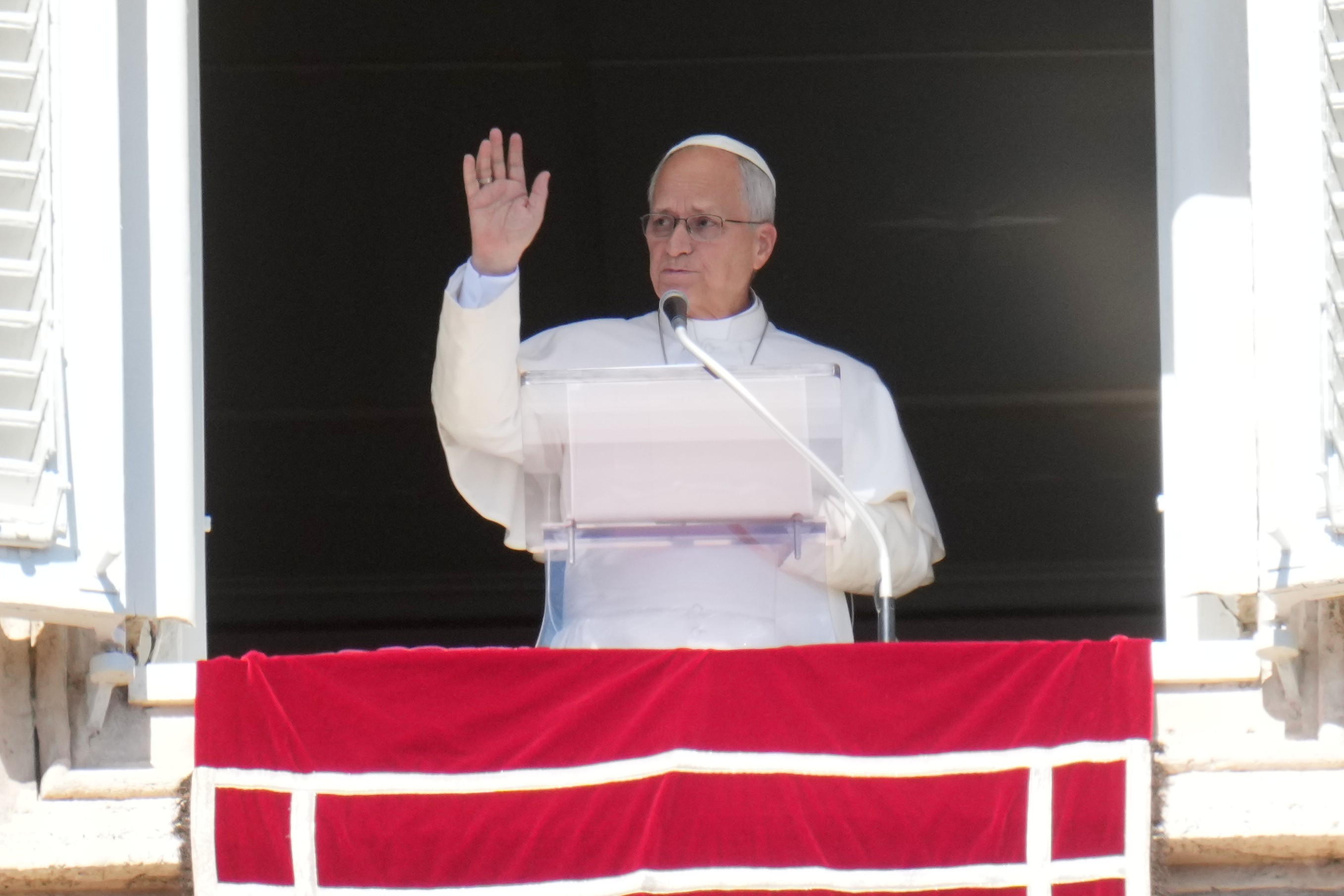 Papa Leão XIV será internado nesta terça para operação de retirada de nódulo no pulmão