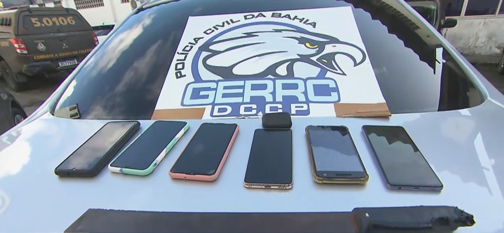 Em apenas 24 horas, seis casos de assaltos a ônibus são registrados em Salvador — Foto: Reprodução/TV Bahia