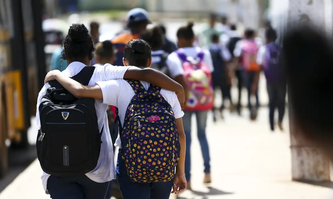 Protocolo Antirracista propõe medidas pedagógicas para prevenir racismo em escolas do DF