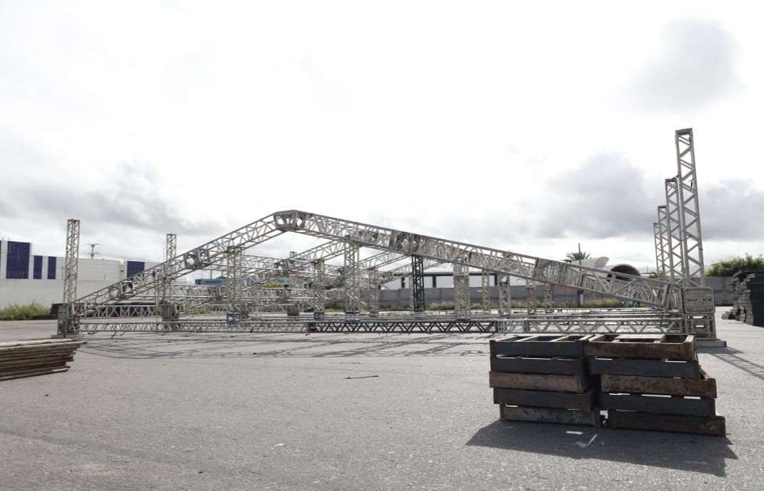 São João de Petrolina: montagem da estrutura da festa começa no Pátio Ana das Carrancas