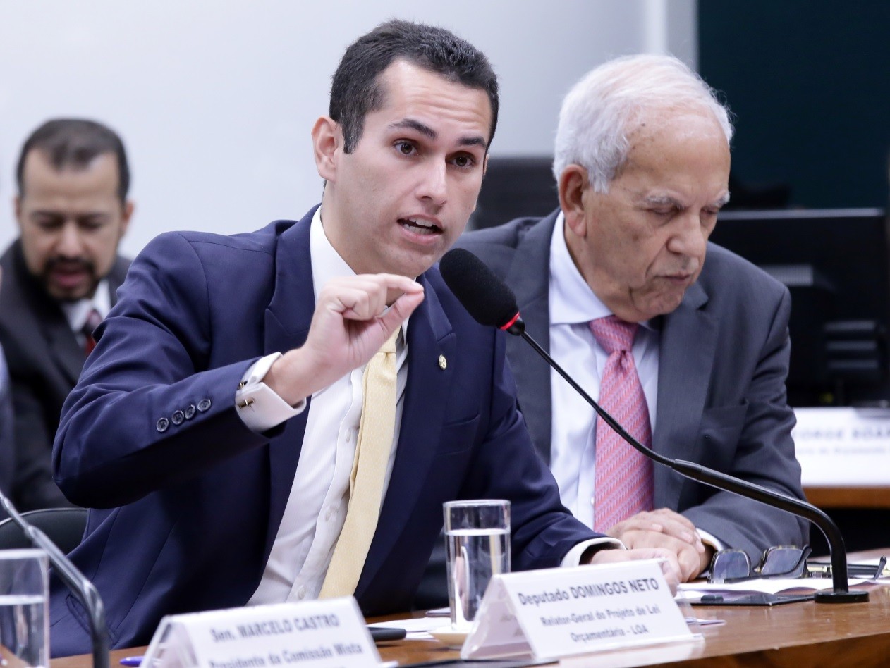 Motta troca relator de proposta que atualiza regras para planos de saúde; escolhido quer discutir detalhes nesta quinta