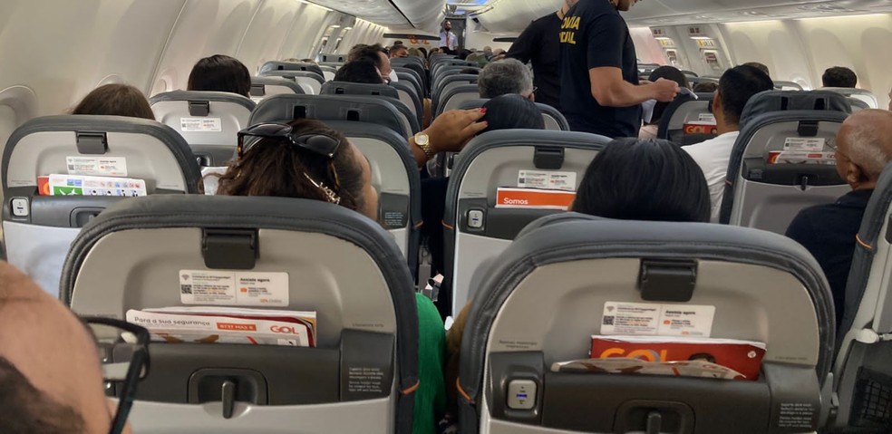 Acusado ainda estava no assento do avião quando foi abordado. — Foto: Ascom PF-PA