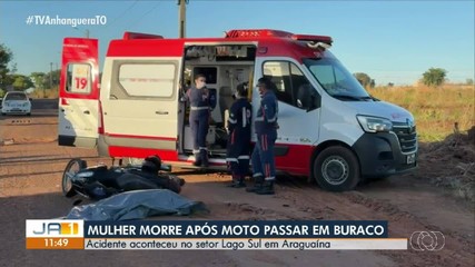 Mulher morre após pilotar moto, passar em buraco e cair