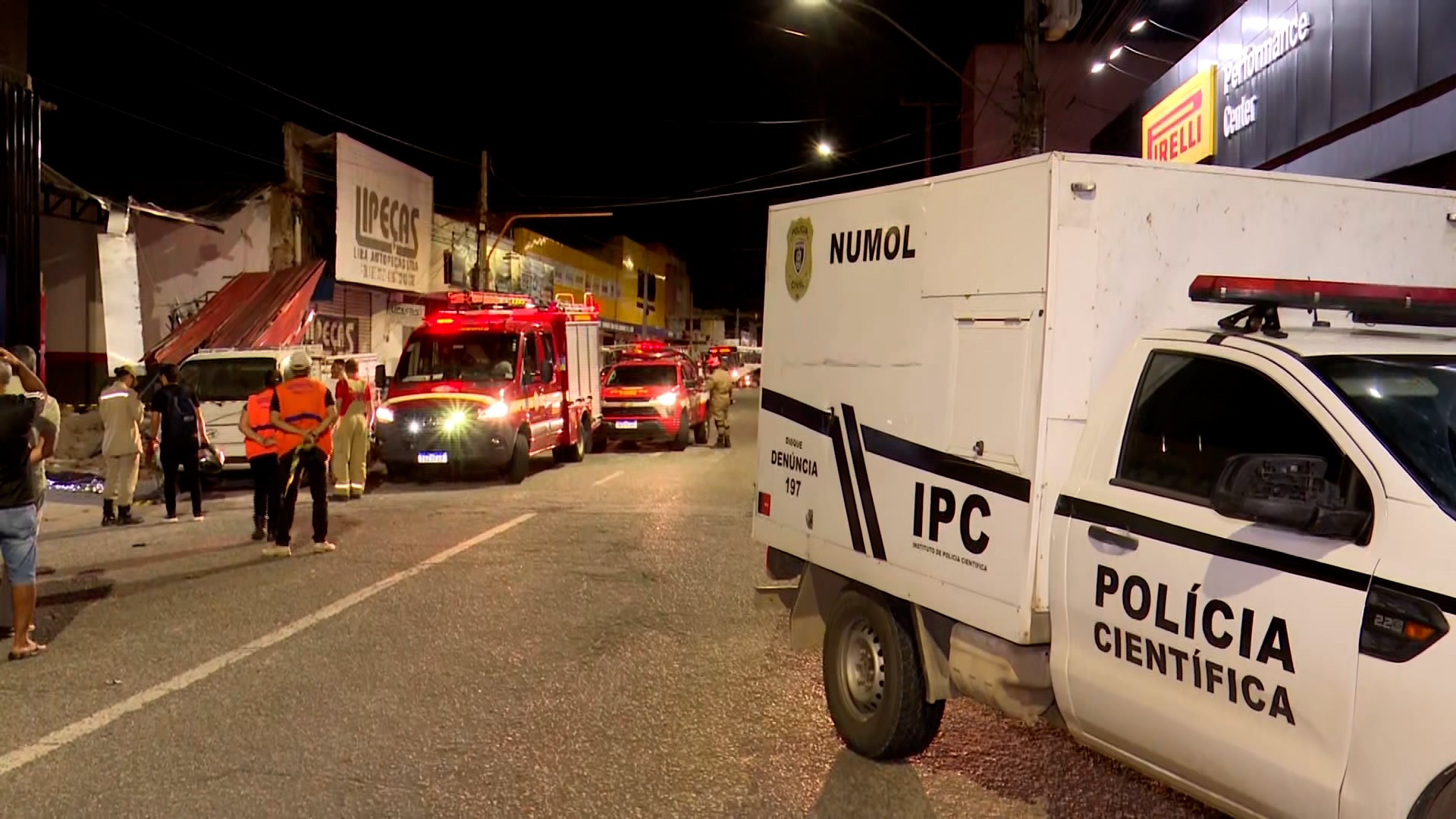 Vítimas de desabamento reformavam estrutura para evitar quedas em loja de Campina Grande, diz testemunha