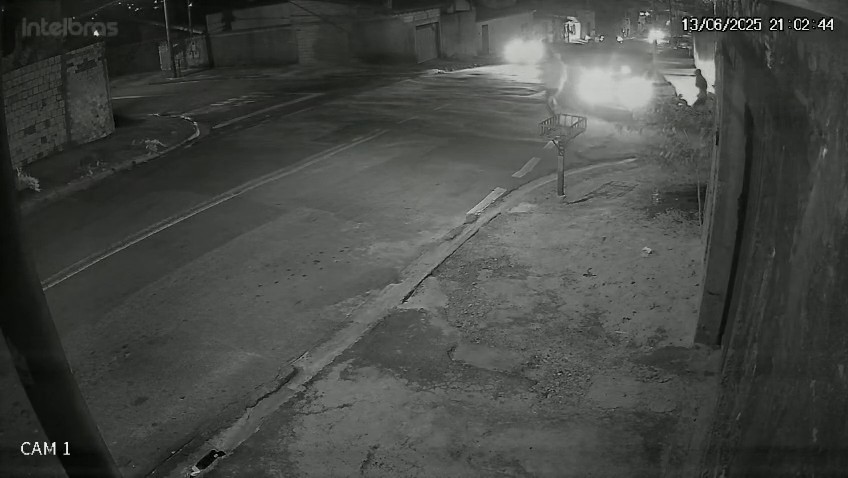 VÍDEO: homem é baleado no rosto na frente de casa em Campinas