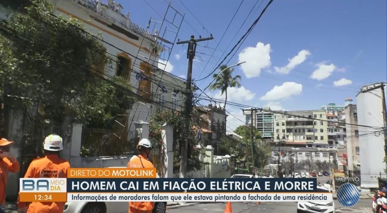 Homem é eletrocutado ao cair em cima de rede elétrica enquanto pintava fachada de casa na Bahia