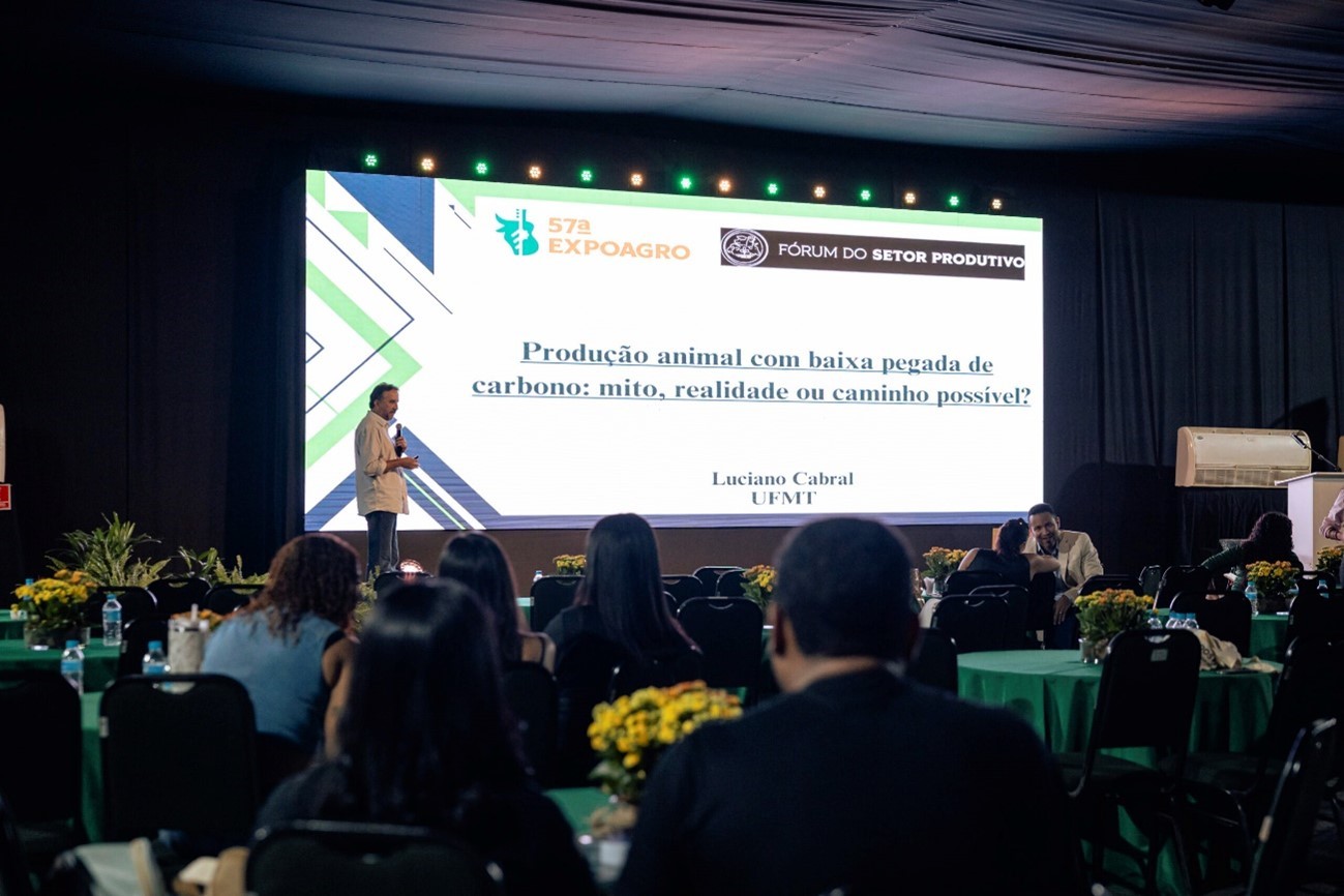 Clima, gestão e mercado dominam o segundo dia de debates da 57ª Expoagro