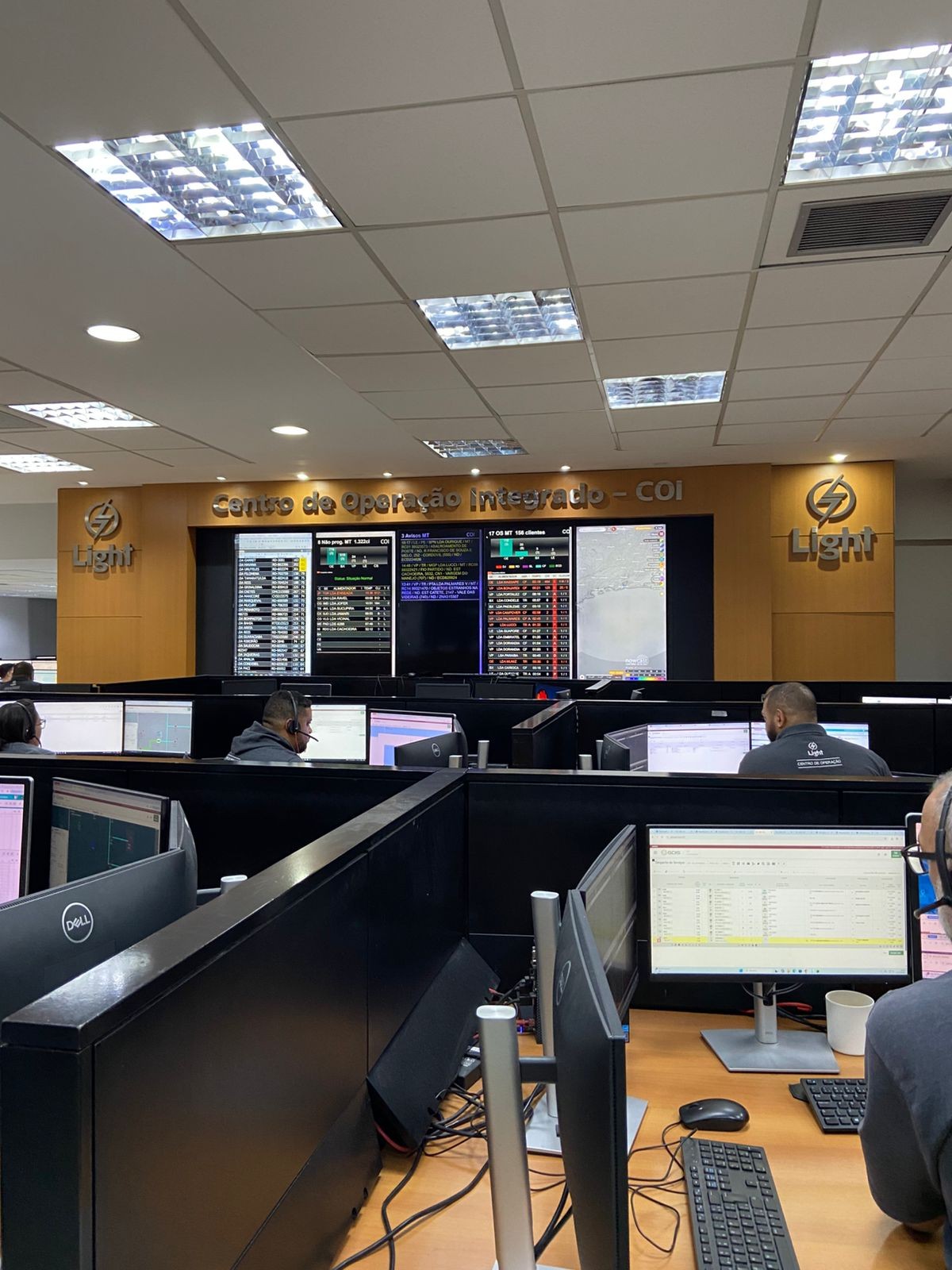 Mais de mil transformadores queimaram por sobrecarga gerada por ‘gato de luz’ no RJ, diz Light 