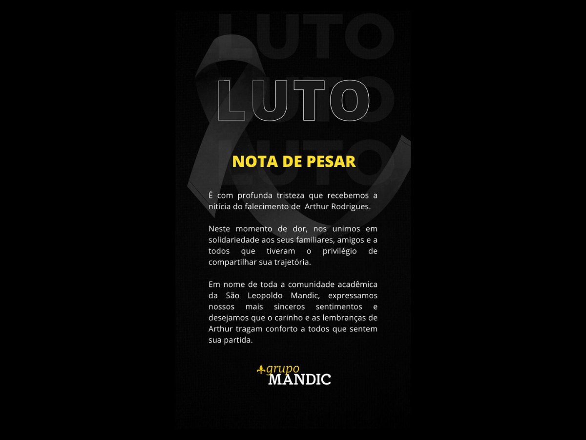 Porsche bate em árvore, pega fogo e deixa dois mortos carbonizados em Campinas