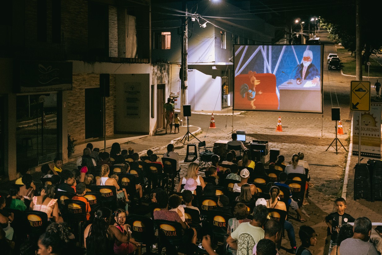 Cinema movido a energia solar chega ao Maranhão com filmes e pipoca gratuitos; veja a programação