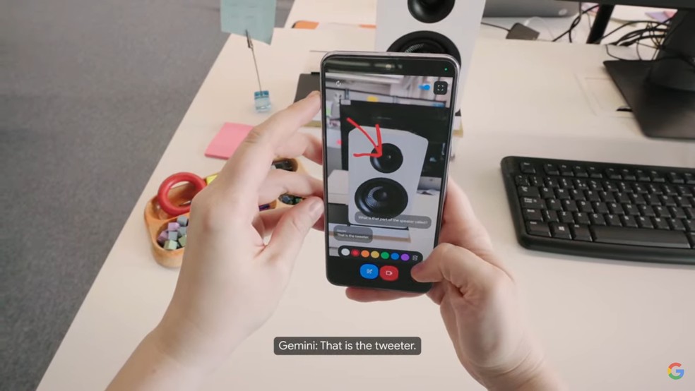 Projeto Astra, protótipo de assistente virtual do Google, consegue descrever objetos e informações ao seu redor em tempo real — Foto: Reprodução/Google