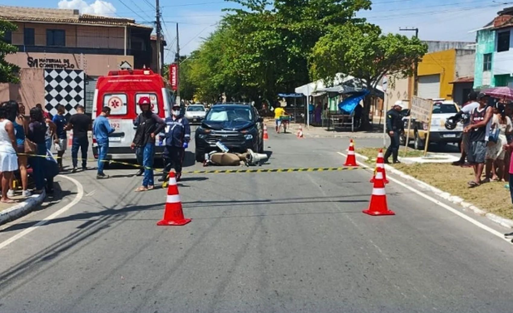 Mulher morre e outra fica ferida após moto colidir com veículo em Nossa Senhora do Socorro