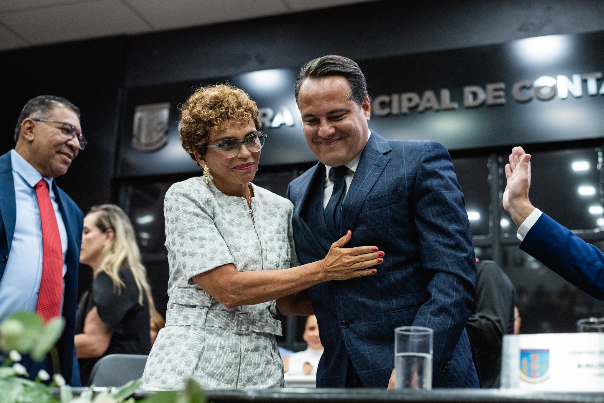 Marília Campos renuncia à Prefeitura de Contagem para pré-campanha ao Senado; vice Ricardo Faria assume