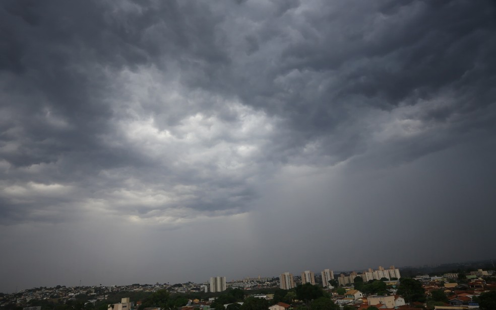Céu nublado antes de chuva em Goiânia, Goiás — Foto: Wildes Barbosa/O Popular