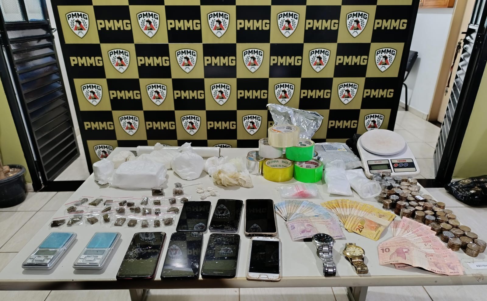 Homem é preso com drogas que seriam vendidas em festa no Norte de MG
