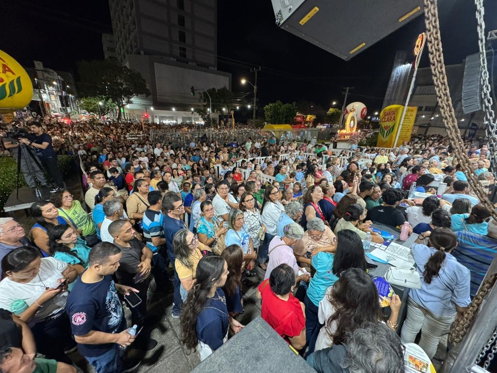 Missa teve lotação na Catedral de Natal — Foto: Sérgio Henrique Santos/Inter TV Cabugi