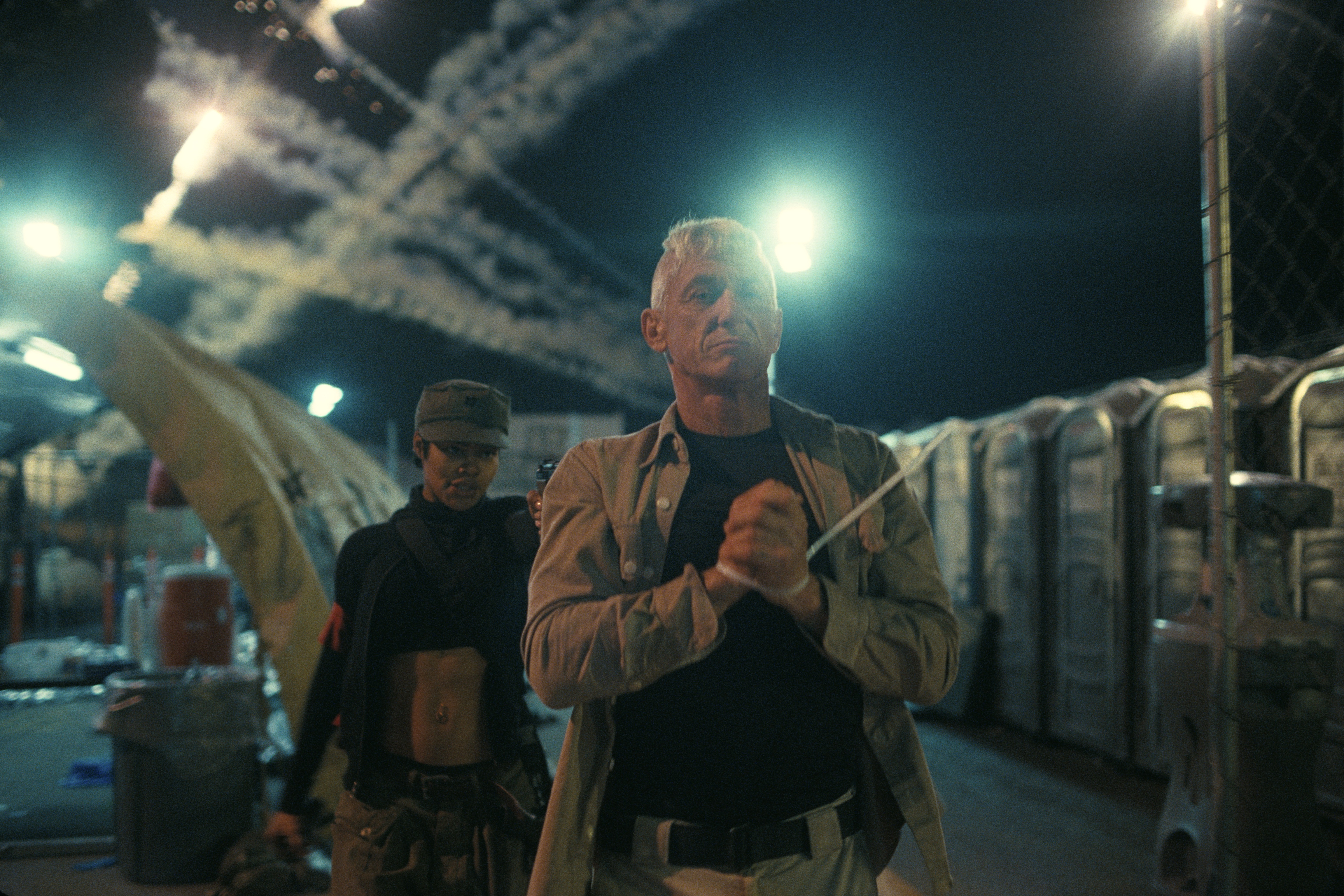 Sean Penn falta à cerimônia do Oscar para ir à Ucrânia, diz jornal; ator venceu categoria de coadjuvante por 'Uma Batalha Após a Outra'