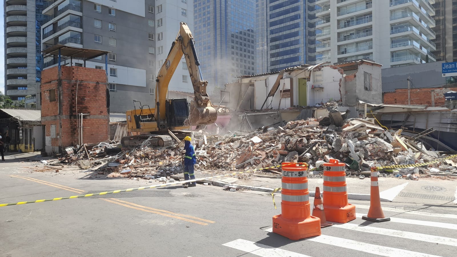 Terreno na Berrini, importante via do Brooklin, é alvo de reintegração de posse