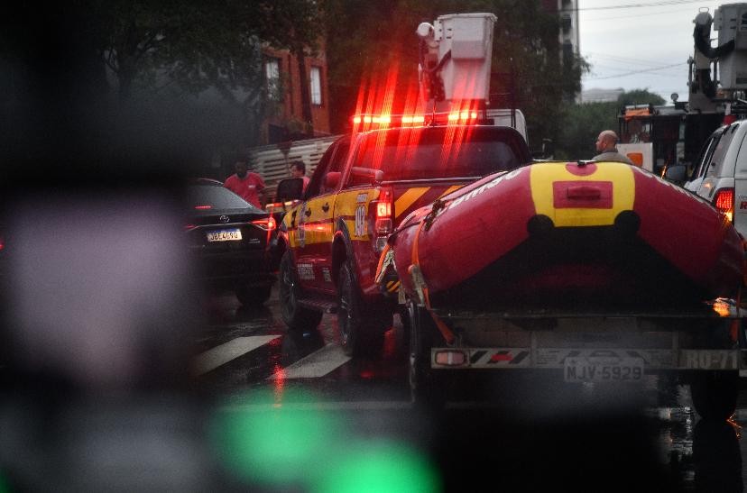 Força tarefa dos Bombeiros reforça segurança no Vale do Itajaí em meio a previsão de chuvas fortes