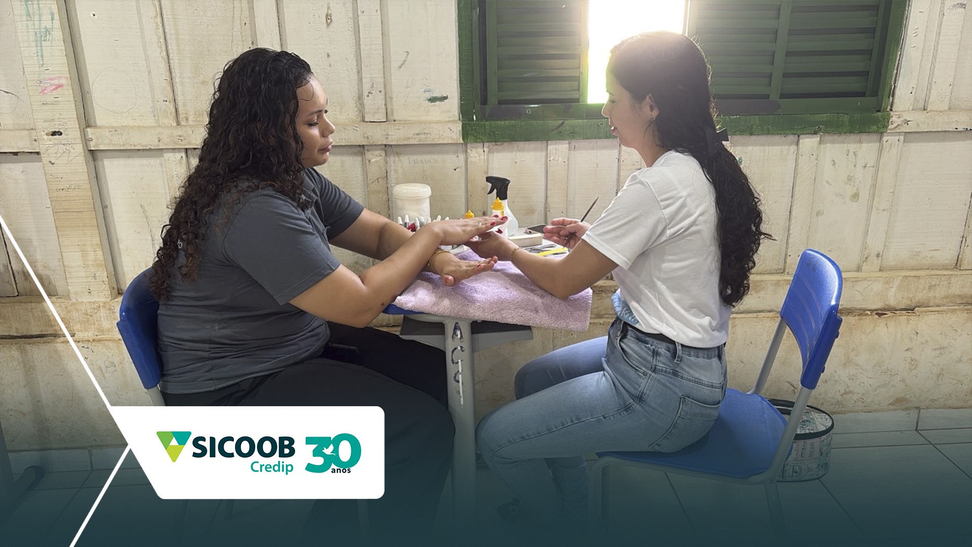 Projeto do Dia  C promoveu inclusão digital para idosos em Castanheiras, RO